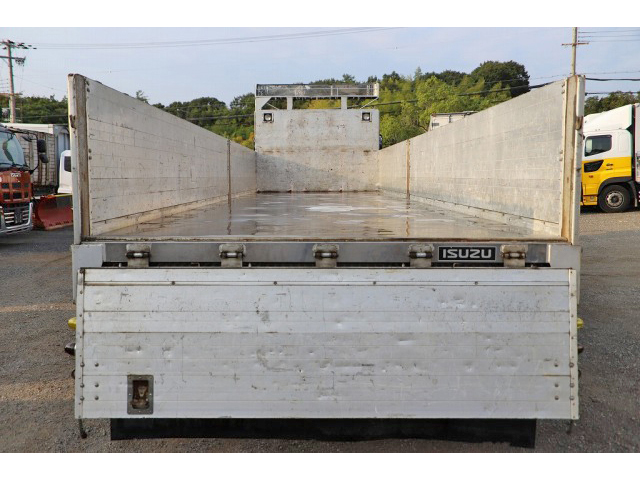 いすゞギガアルミブロック大型（10t）[写真08]