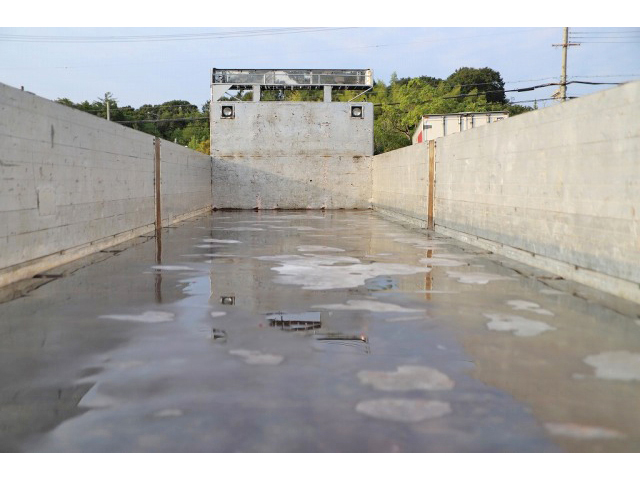 いすゞギガアルミブロック大型（10t）[写真09]