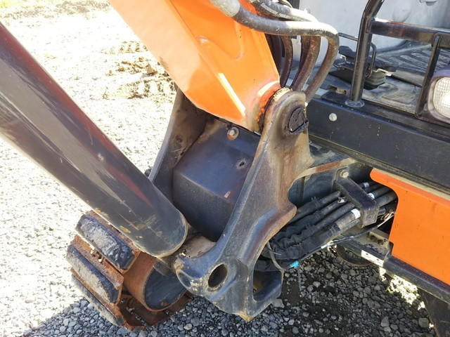 日立ミニユンボ（ミニバックホー）[写真13]