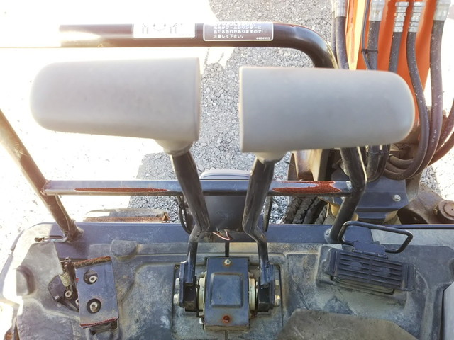 日立ミニユンボ（ミニバックホー）[写真26]