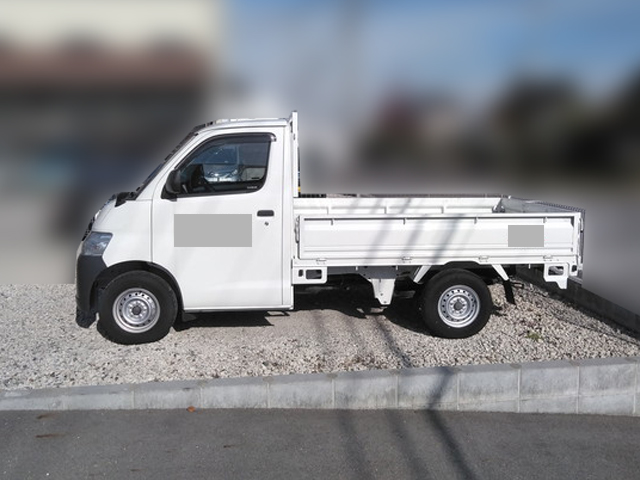 トヨタライトエース平ボディ小型（2t・3t）[写真04]