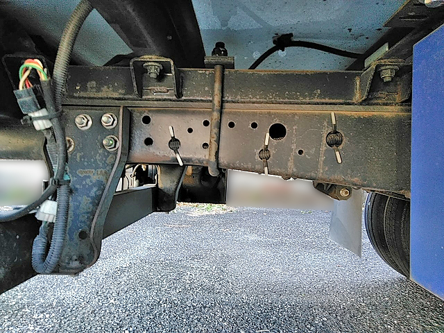 いすゞエルフ冷凍車（冷蔵車）小型（2t・3t）[写真16]