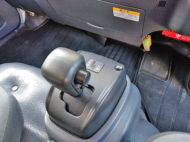 いすゞエルフ冷凍車（冷蔵車）小型（2t・3t）[写真36]