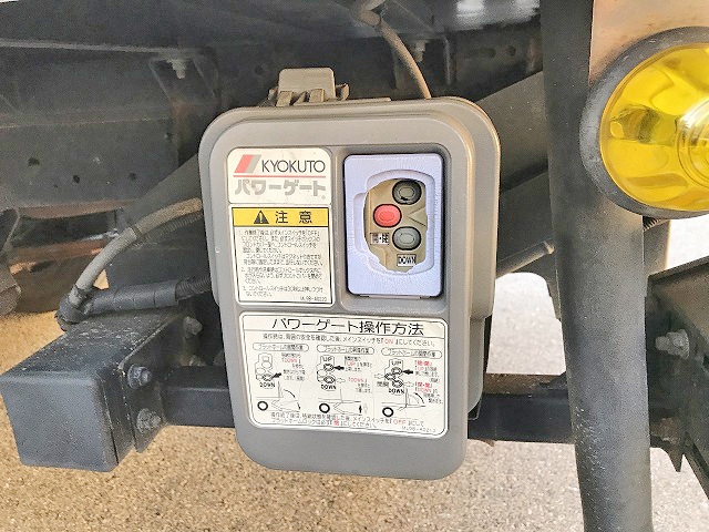 三菱ふそうキャンター冷凍車（冷蔵車）小型（2t・3t）[写真12]