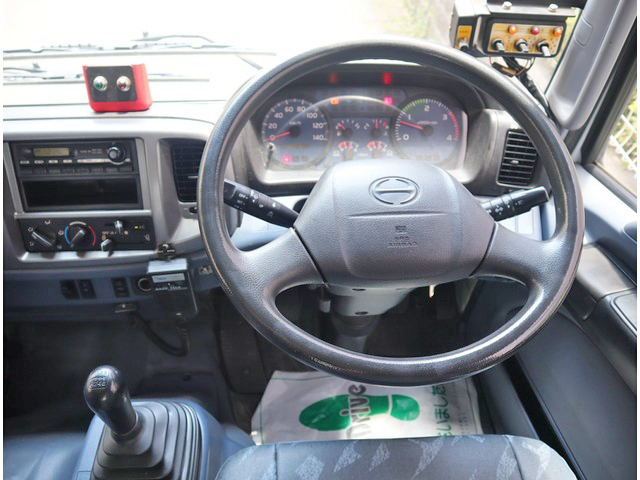 日野レンジャーパッカー車（塵芥車）中型（4t）[写真38]