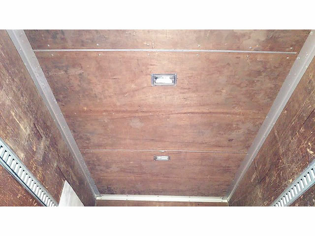 いすゞエルフアルミバン小型（2t・3t）[写真12]