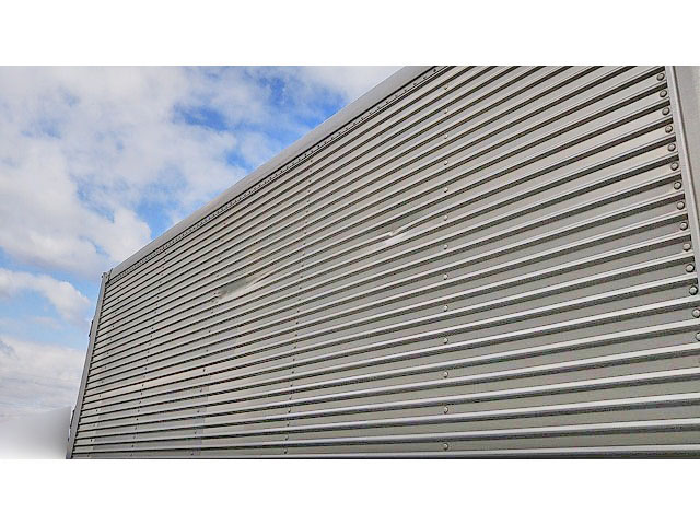 いすゞエルフアルミバン小型（2t・3t）[写真16]