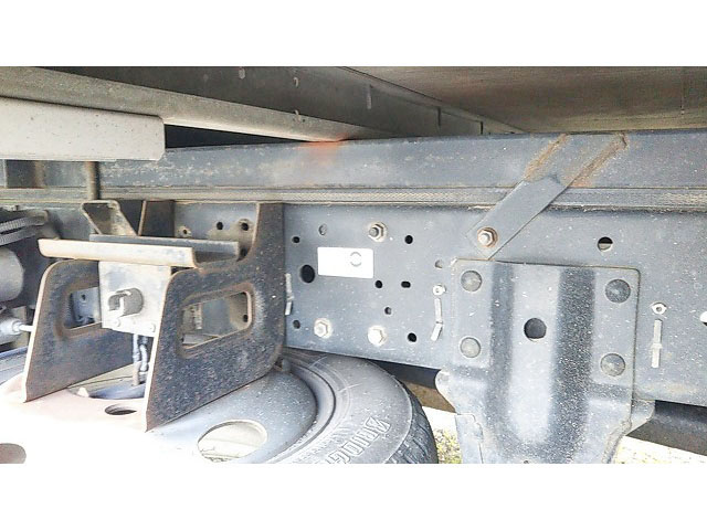 いすゞエルフアルミバン小型（2t・3t）[写真18]