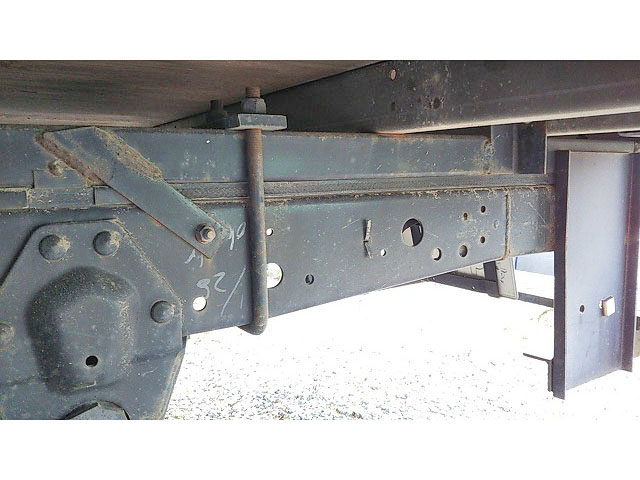 いすゞエルフアルミバン小型（2t・3t）[写真20]