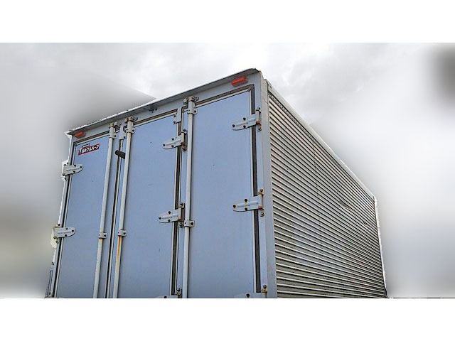 いすゞエルフアルミバン小型（2t・3t）[写真04]