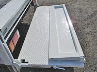 いすゞエルフ平ボディ小型（2t・3t）[写真15]