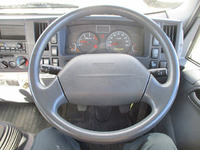 いすゞエルフ平ボディ小型（2t・3t）[写真22]