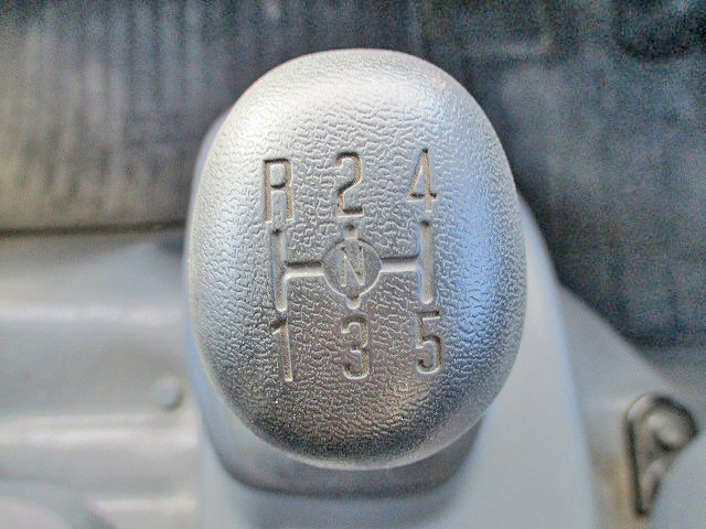 いすゞエルフ平ボディ小型（2t・3t）[写真28]