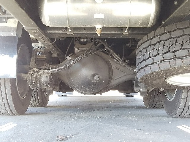 いすゞギガセルフローダー大型（10t）[写真26]