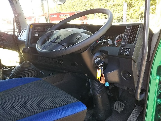 いすゞギガセルフローダー大型（10t）[写真35]