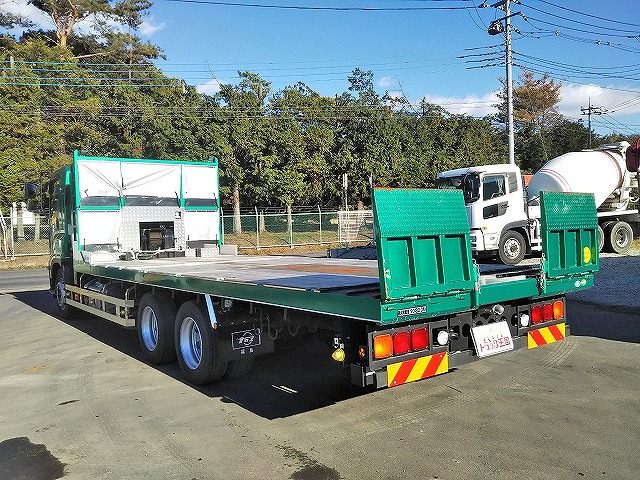 いすゞギガセルフローダー大型（10t）[写真04]