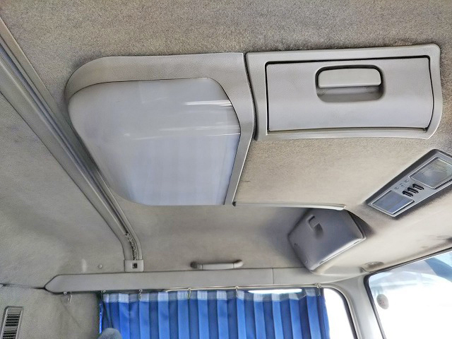 三菱ふそうスーパーグレートダンプ大型（10t）[写真28]