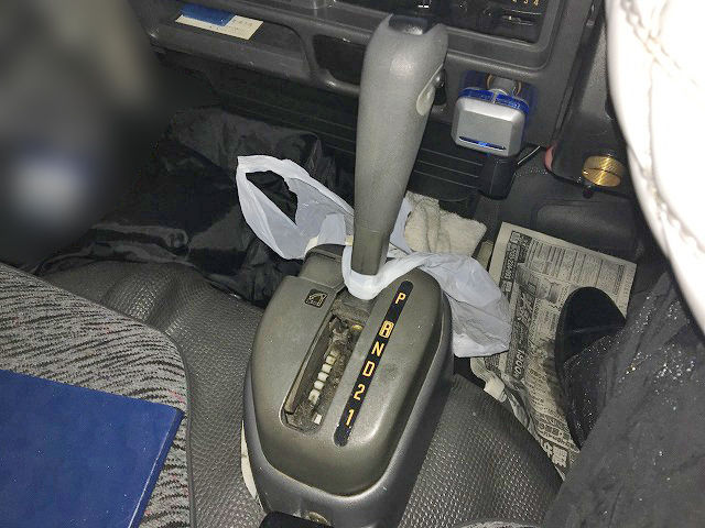 いすゞエルフ平ボディ小型（2t・3t）[写真16]