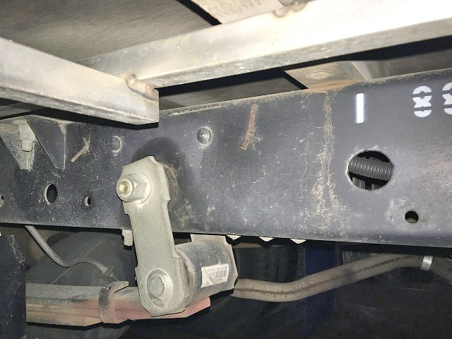 いすゞエルフ平ボディ小型（2t・3t）[写真08]