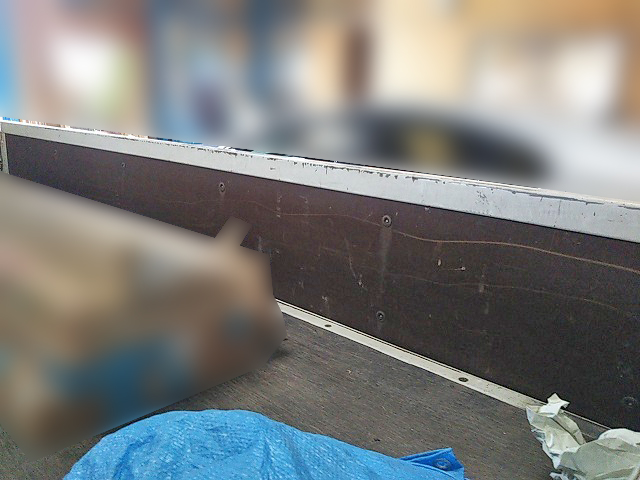 いすゞエルフ平ボディ小型（2t・3t）[写真10]