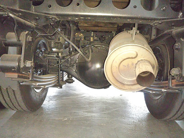 いすゞエルフ平ボディ小型（2t・3t）[写真11]