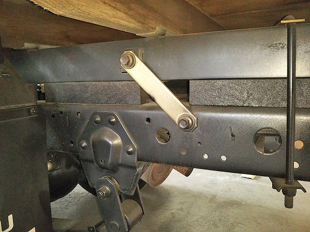 いすゞエルフ平ボディ小型（2t・3t）[写真14]