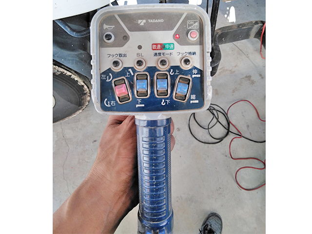 UDトラックスコンドルクレーン4段中型（4t）[写真15]