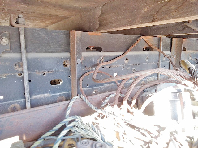 UDトラックスコンドルクレーン4段中型（4t）[写真19]