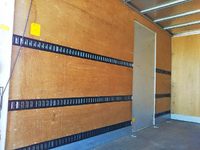 三菱ふそうキャンターアルミバン小型（2t・3t）[写真16]