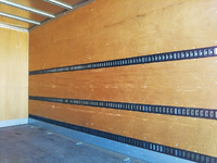 三菱ふそうキャンターアルミバン小型（2t・3t）[写真17]