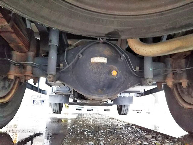 三菱ふそうキャンターアルミバン小型（2t・3t）[写真24]