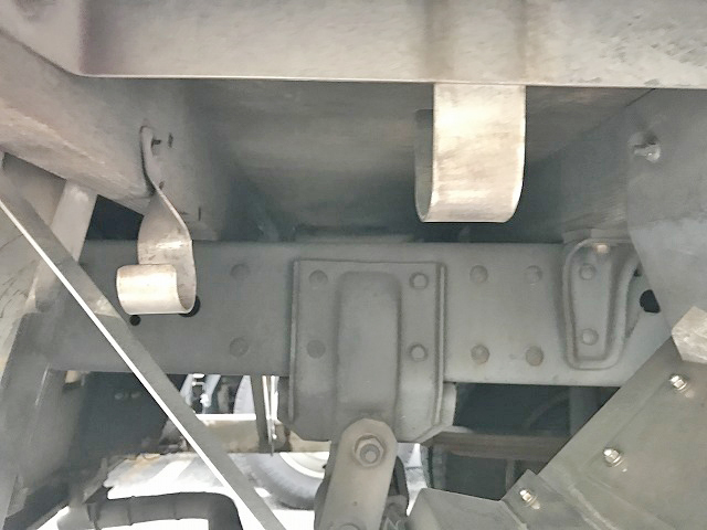 三菱ふそうキャンターアルミブロック小型（2t・3t）[写真18]