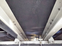 いすゞギガアルミウイング大型（10t）[写真16]