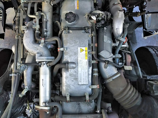 いすゞギガアルミウイング大型（10t）[写真22]