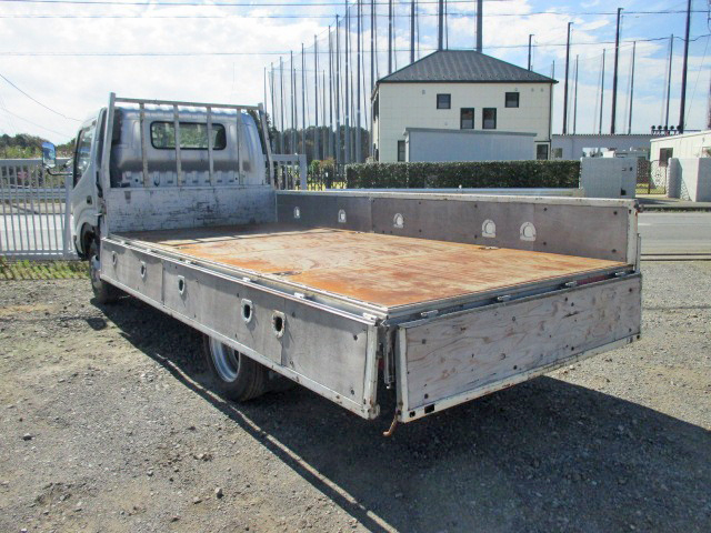 日野デュトロ平ボディ小型（2t・3t）[写真05]