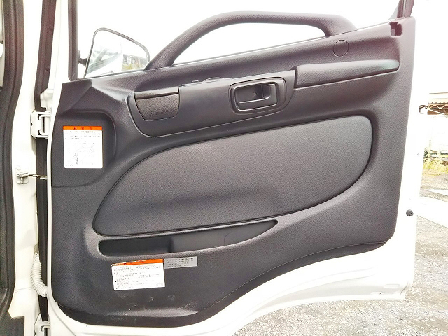 日野レンジャーセーフティローダー増トン（6t・8t）[写真25]