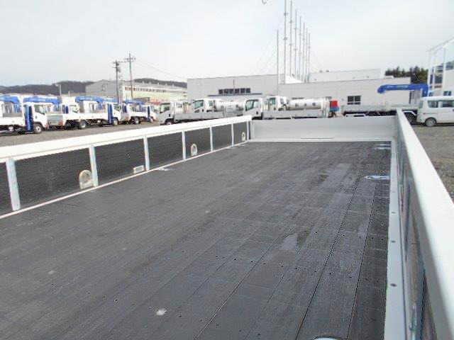 いすゞフォワードセルフクレーン4段中型（4t）[写真10]