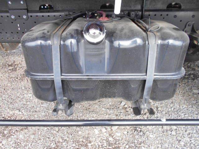 いすゞフォワードセルフクレーン4段中型（4t）[写真16]