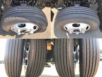 三菱ふそうキャンター平ボディ小型（2t・3t）[写真17]