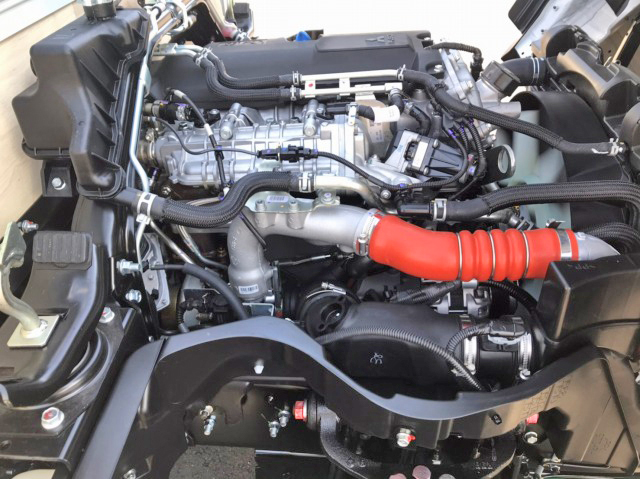 三菱ふそうキャンター平ボディ小型（2t・3t）[写真20]