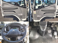 三菱ふそうキャンター平ボディ小型（2t・3t）[写真21]