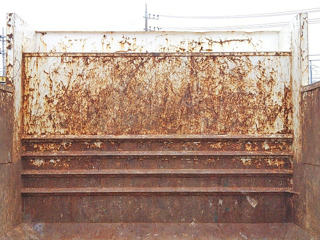 いすゞフォワード深ダンプ（土砂禁ダンプ）中型（4t）[写真16]