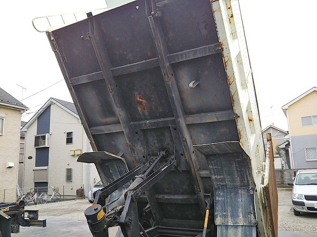 いすゞフォワード深ダンプ（土砂禁ダンプ）中型（4t）[写真20]