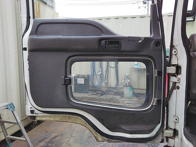 いすゞフォワード深ダンプ（土砂禁ダンプ）中型（4t）[写真29]