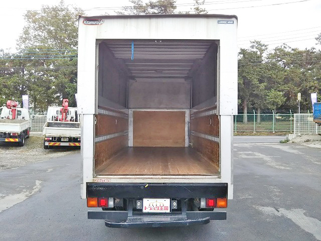 三菱ふそうキャンターアルミバン小型（2t・3t）[写真12]