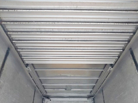 三菱ふそうキャンターアルミバン小型（2t・3t）[写真17]