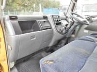 三菱ふそうキャンターアルミバン小型（2t・3t）[写真30]