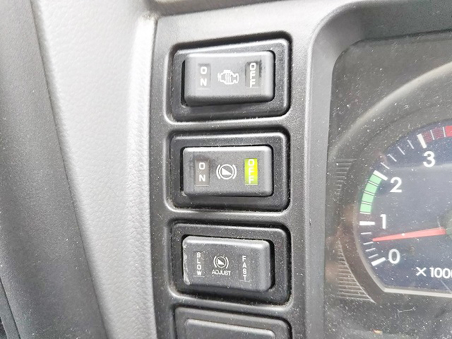 三菱ふそうキャンターアルミバン小型（2t・3t）[写真37]