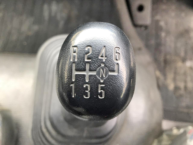 いすゞフォワードパッカー車（塵芥車）中型（4t）[写真36]