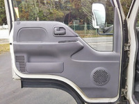 いすゞエルフアルミバン小型（2t・3t）[写真29]